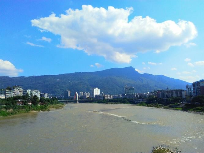 四川雅安雨城区新增27例重症，从涉6省抵黑河/雅安雨城疫情